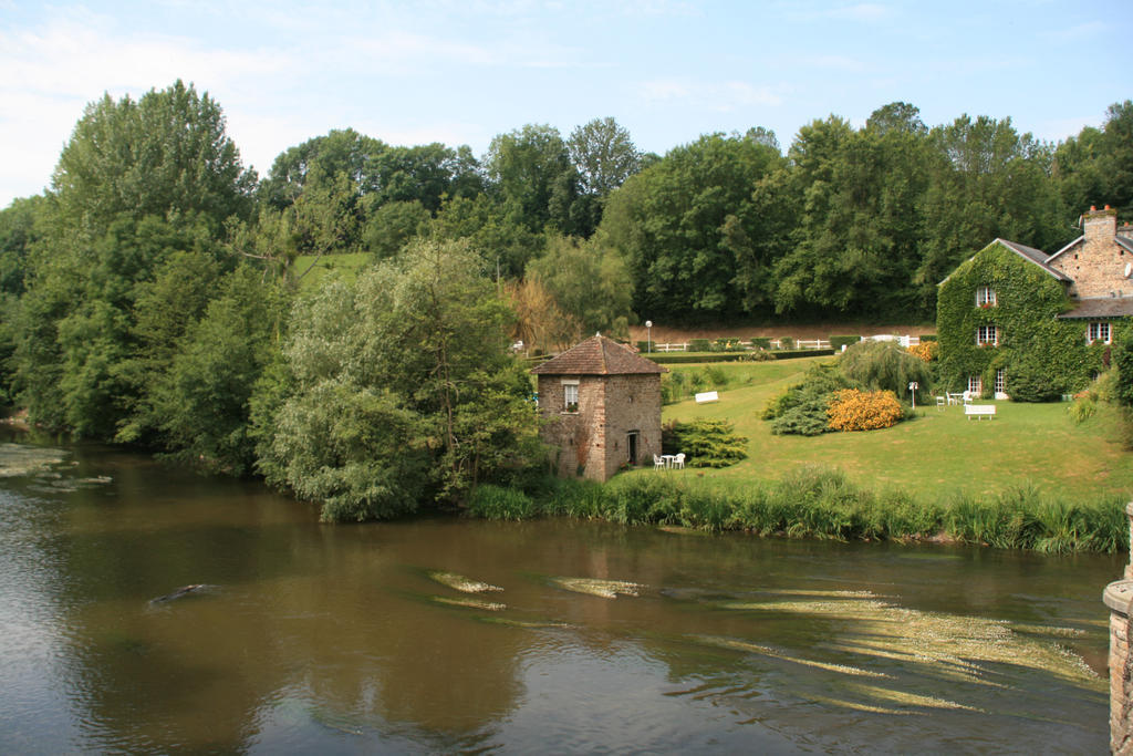 Camping Des Rochers Des Parcs Clécy Exterior foto